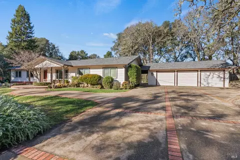 1640 Wildwood Rd, Ukiah, CA 95482