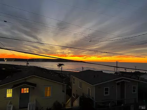 34 Ocean View Ave, Dillon Beach, CA 94929 photo 11