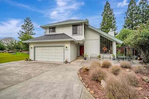 4703 Santa Rosita Ct, Santa Rosa, CA 95405