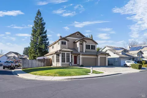 354 Oak Valley Dr, Vacaville, CA 95687