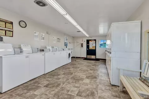 61 Dahlia Dr, Vallejo, CA 94589 photo 68