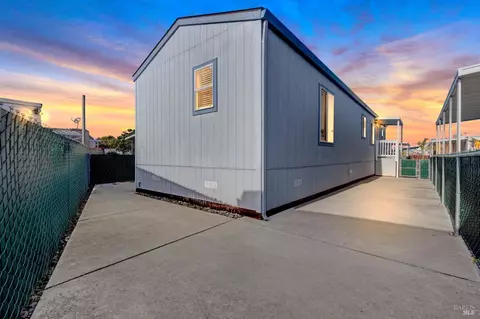 61 Dahlia Dr, Vallejo, CA 94589 photo 28
