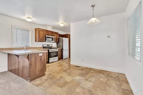 61 Dahlia Dr, Vallejo, CA 94589 photo 12