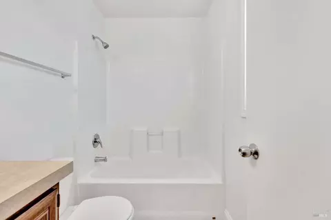 61 Dahlia Dr, Vallejo, CA 94589 photo 16