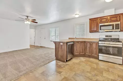 61 Dahlia Dr, Vallejo, CA 94589 photo 7