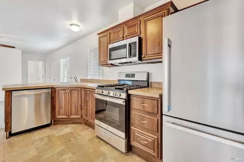 61 Dahlia Dr, Vallejo, CA 94589 photo 11