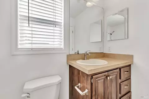 61 Dahlia Dr, Vallejo, CA 94589 photo 21