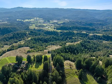 870 Holmes Ranch Rd, Philo, CA 95466 photo 8