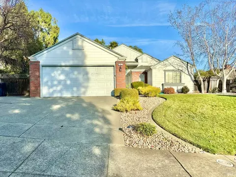 678 Daffodil Dr, Benicia, CA 94510