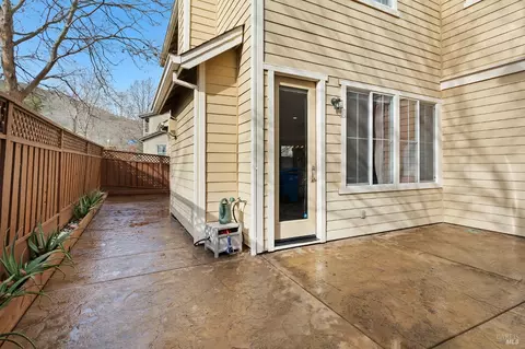 Exterior - 6056 Ashwell Way, Vallejo, CA 94591 photo 5 of 11
