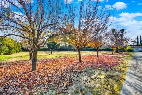 2850 Ulatis Dr, Vacaville, CA 95687 photo 5