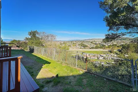 436 Phoenix Cir, Vallejo, CA 94589 photo 18