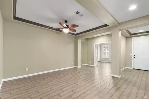 5236 Milton Smith Ln, Fairfield, CA 94533 photo 9