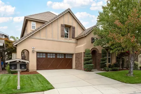20 Oak Grove Dr, Novato, CA 94949
