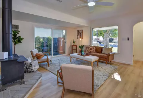 152 California St, Vallejo, CA 94590 photo 8