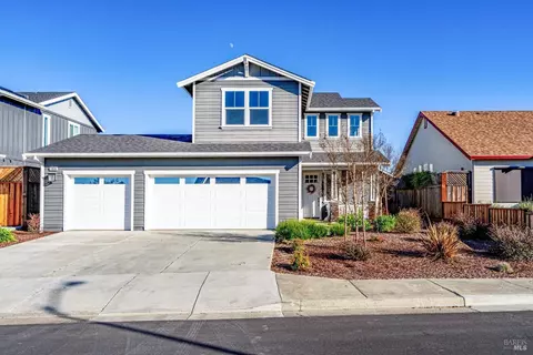 1864 Crimson Ln, Santa Rosa, CA 95403