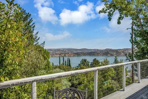 8515 Harbor View Dr, Kelseyville, CA 95451