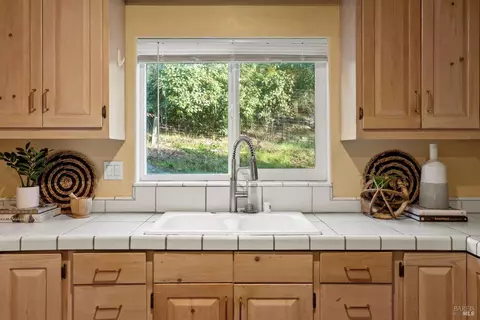 750 Watson Rd, Ukiah, CA 95482 photo 14