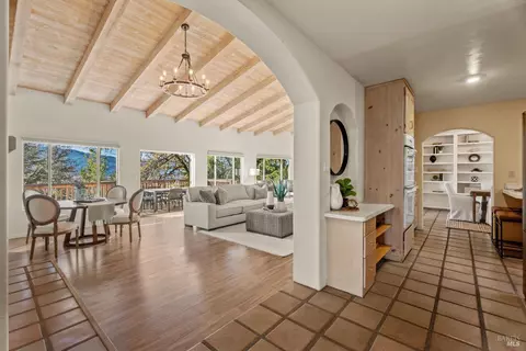 750 Watson Rd, Ukiah, CA 95482 photo 9
