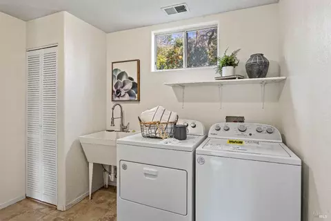 750 Watson Rd, Ukiah, CA 95482 photo 36