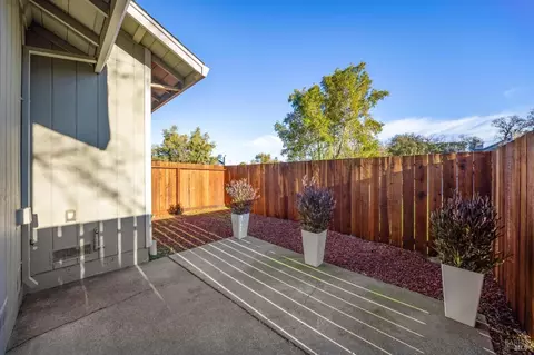 1 Rosewood Dr, Novato, CA 94947 photo 11