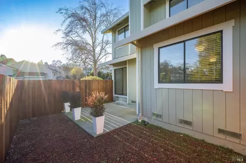 1 Rosewood Dr, Novato, CA 94947 photo 12