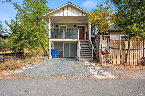 190 190a Cleveland Ln, Ukiah, CA 95482