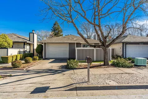 1930 Genoa Pl, Santa Rosa, CA 95403