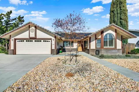 232 White Sands Dr, Vacaville, CA 95687