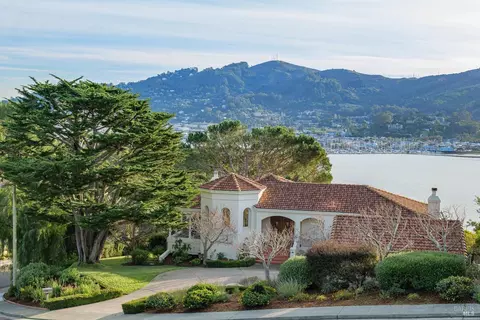 113 Chapel Dr, Mill Valley, CA 94941