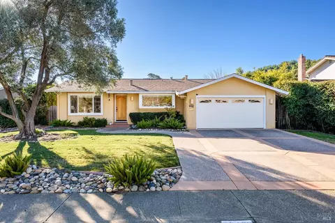 2183 Feliz Dr, Novato, CA 94945