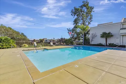 128 Larkspur Plaza Dr, Larkspur, CA 94939