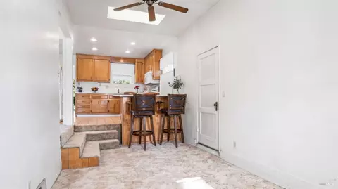 350 Walnut Ave, Vacaville, CA 95688 photo 9