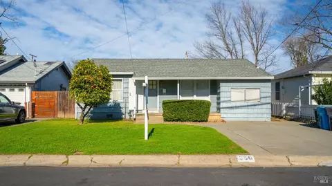 350 Walnut Ave, Vacaville, CA 95688
