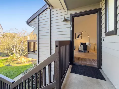 Entry Way - 192 Cypress Pl, Sausalito, CA 94965 photo 1 of 3