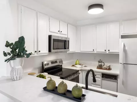Kitchen - 192 Cypress Pl, Sausalito, CA 94965 photo 1 of 9