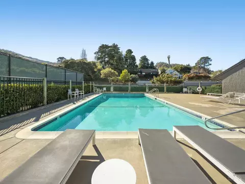 Exterior - 192 Cypress Pl, Sausalito, CA 94965 photo 13 of 19
