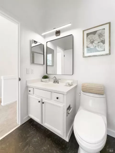 Bath - 192 Cypress Pl, Sausalito, CA 94965 photo 8 of 8