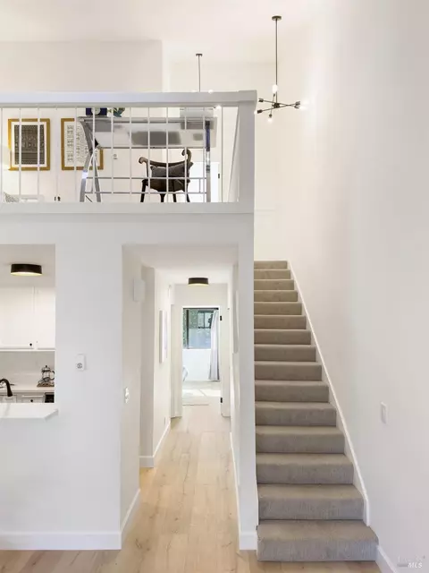 Entry Way - 192 Cypress Pl, Sausalito, CA 94965 photo 2 of 3