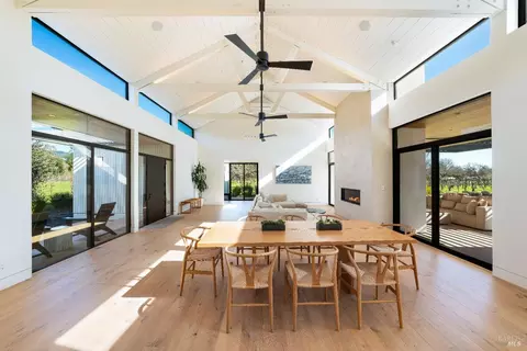 855 Grape Stone Ln, Sonoma, CA 95476 photo 4