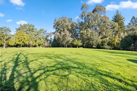 19 Pine Tree Cir, Cotati, CA 94931 photo 22