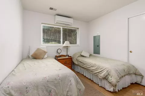 Bedroom - 1129 W Standley St, Ukiah, CA 95482 photo 2 of 3
