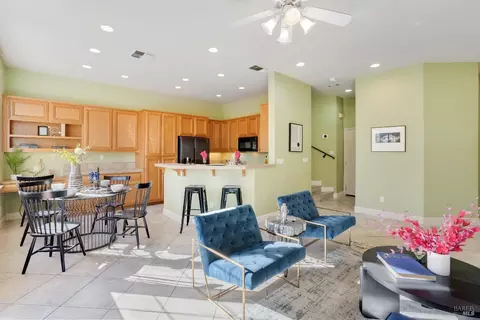 7805 Caracena Ct, Vallejo, CA 94591 photo 6