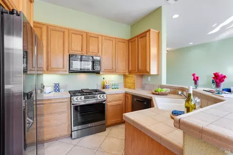 7805 Caracena Ct, Vallejo, CA 94591 photo 9