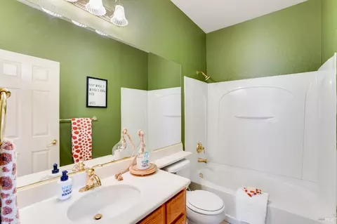 7805 Caracena Ct, Vallejo, CA 94591 photo 32
