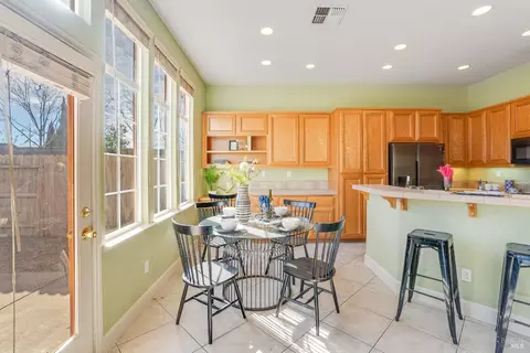 7805 Caracena Ct, Vallejo, CA 94591 photo 7