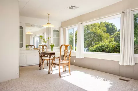 176 Marin Valley Dr, Novato, CA 94949