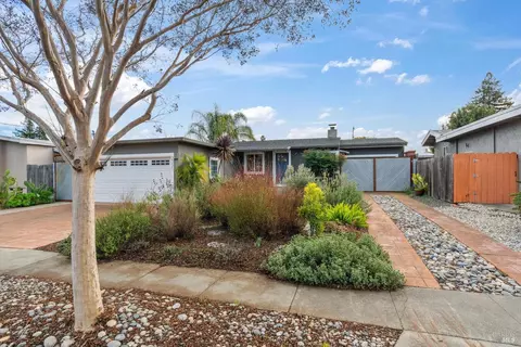 2331 Eva St, Napa, CA 94559