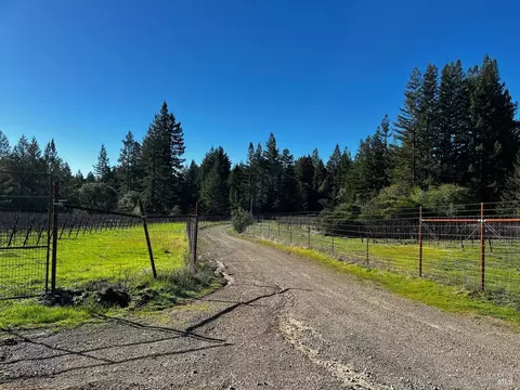 34175 Annapolis Rd, Annapolis, CA 95412