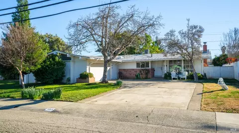 461 Buck Ave, Vacaville, CA 95688